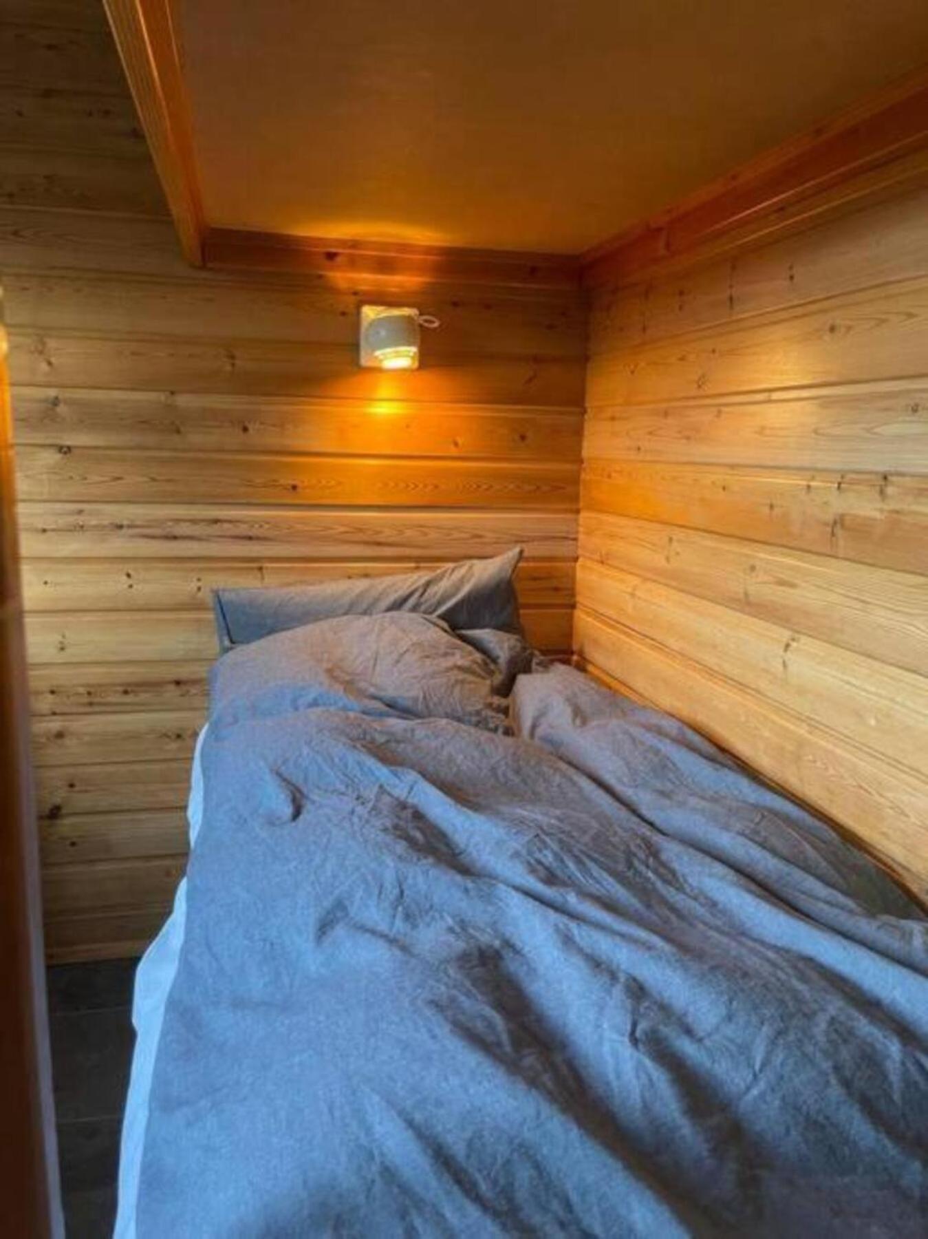 Cozy 2 Bedroom With Hot Tub *