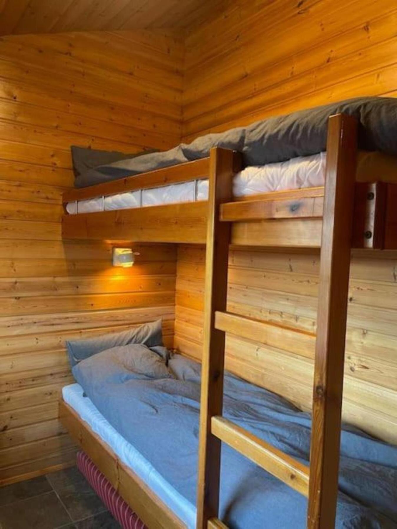 Cozy 2 Bedroom With Hot Tub *